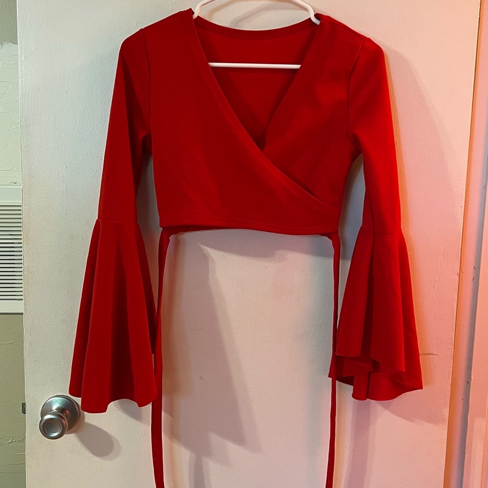 bell sleeve self tie crop top